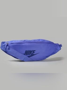 Like New Nike Heritage Waistpack 3L